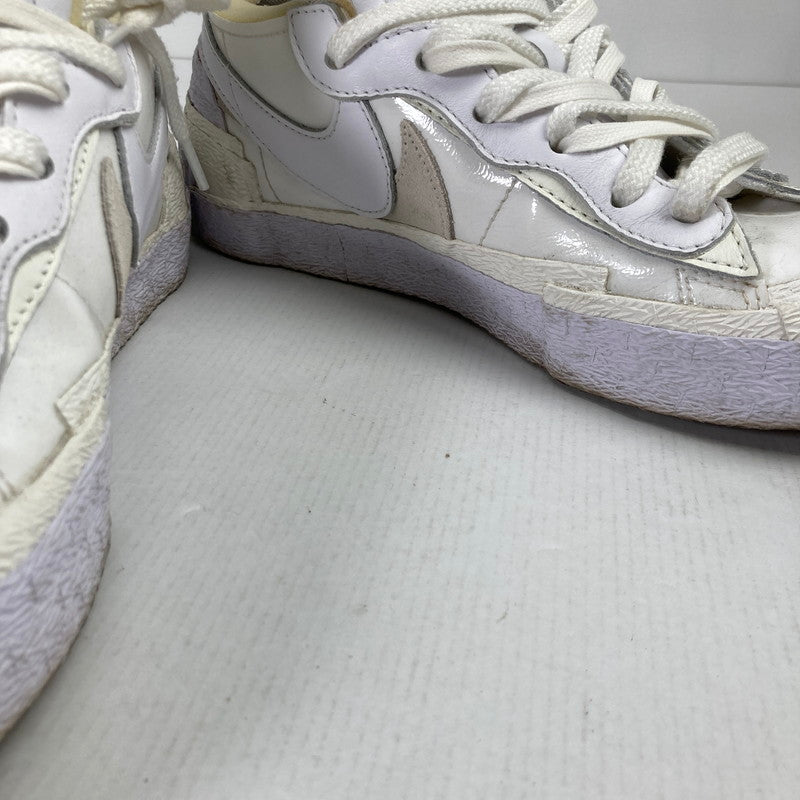 【中古品】【メンズ】 NIKE × SACAI ナイキ サカイ DM6443-100 BLAZER LOW WHITE PATENT LEATHER ブレーザー ロー ホワイト パテント レザー スニーカー シューズ 靴 160-250813-mh-11-fuz サイズ：26.5 カラー：ホワイト 万代Net店