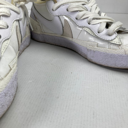 【中古品】【メンズ】 NIKE × SACAI ナイキ サカイ DM6443-100 BLAZER LOW WHITE PATENT LEATHER ブレーザー ロー ホワイト パテント レザー スニーカー シューズ 靴 160-250813-mh-11-fuz サイズ：26.5 カラー：ホワイト 万代Net店