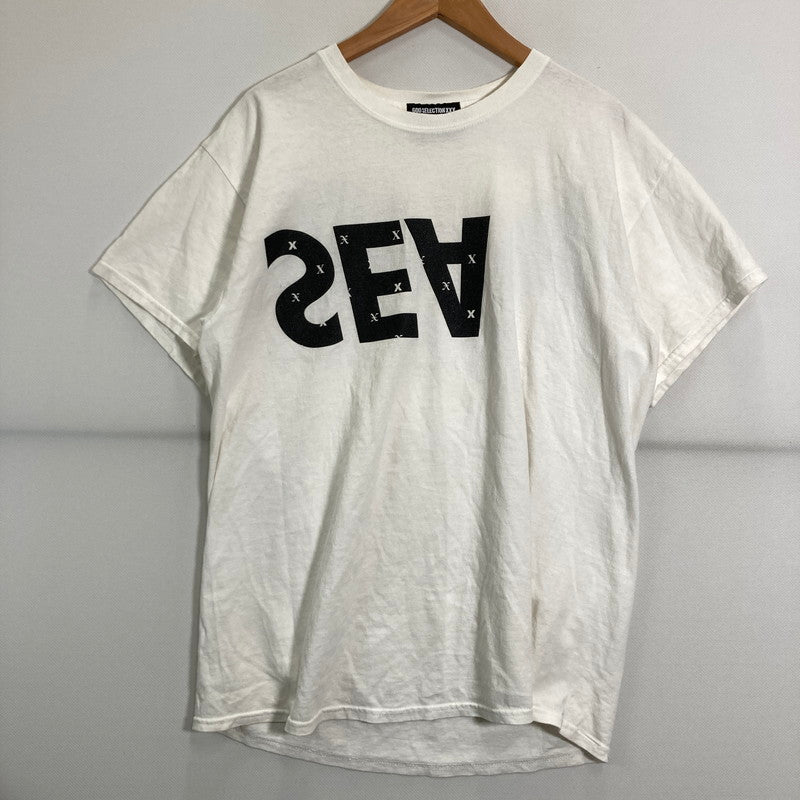 【中古品】【メンズ】 WINDANDSEA×GOD SELECTION XXX LOGO T-SHIRT ウィンダンシー ゴッドセレクション トリプルエックス Tシャツ 半袖 トップス 古着 142-250618-mh-02-fuz サイズ：不明 カラー：ホワイト 万代Net店