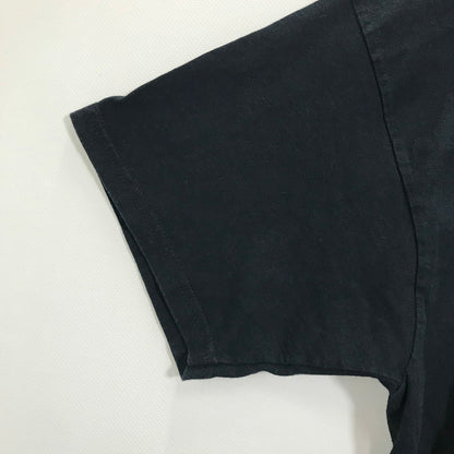 【中古品】【メンズ】  FRUIT OF THE LOOM フルーツ・オブ・ザ・ルーム DELTA "MADE IN USA" PRINCE "MUSICOLOGY TOUR" プリンス ツアー Tシャツ 半袖 古着 145-250702-mh-07-fuz サイズ：XL カラー：ブラック 万代Net店