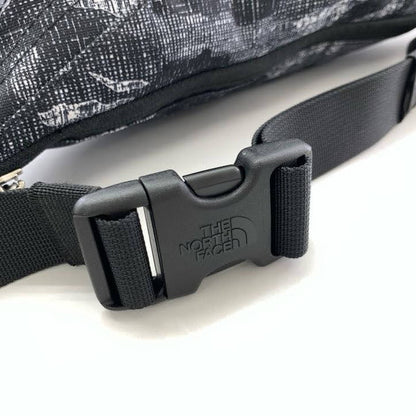 【中古品】【メンズ/レディース】 THE NORTH FACE ザノースフェイス NM71802 BODY BAＧ ボディーバッグ 総柄 188-260204-rn-08-fuz カラー：ブラック 万代Net店