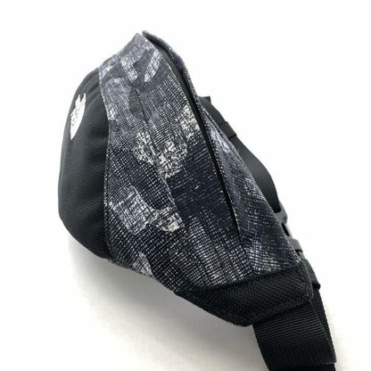 【中古品】【メンズ/レディース】 THE NORTH FACE ザノースフェイス NM71802 BODY BAＧ ボディーバッグ 総柄 188-260204-rn-08-fuz カラー：ブラック 万代Net店