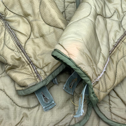 【中古品】【メンズ】 US.ARMY M-65 キルティングライナージャケット アウター ミリタリ― 古着 145-260425-gm-18-fuz サイズ：M カラー：オリーブ 万代Net店