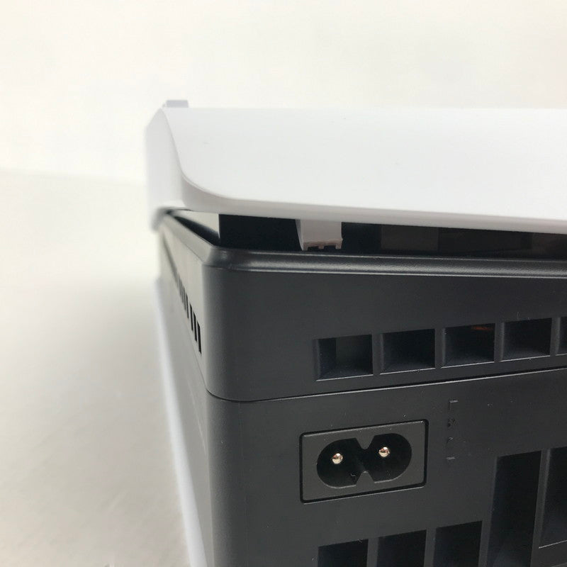 【中古品】 PlayStation 5 PS5 プレイステーション5 プレステ5 本体 (CFI-2000A01) ゲーム 032-250728-mh-17-fuz 万代Net店