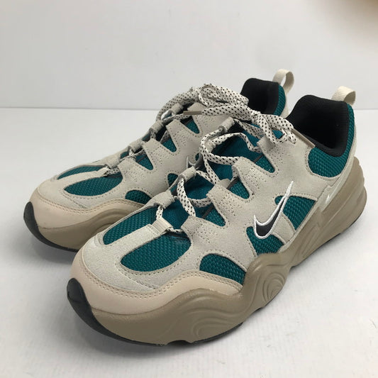 【中古品】【レディース】 NIKE ナイキ DR9761-110 WOMEN'S TECH HERA ウィメンズ テックヘラ "LIGHT ORE WOOD BROWN GEODE TEAL KHAKI BLACK" スニーカー 靴 160-260330-ky-08-fuzh サイズ：27 カラー：ベージュ/グリーン 万代Net店