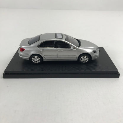 【中古品】 1 43 HONDA ホンダ LEGEND ディーラー正規品 ミニカー 車 かっこいい 061-260212-io-18-fuzh 万代Net店