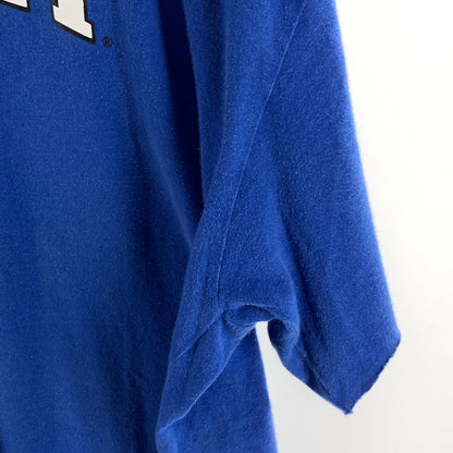 【中古品】【メンズ】 COLOSSEUM 半袖Tシャツ KENTUCKY大学 古着 145-260927-gm-35-fuzh サイズ：XXL カラー：ブルー 万代Net店