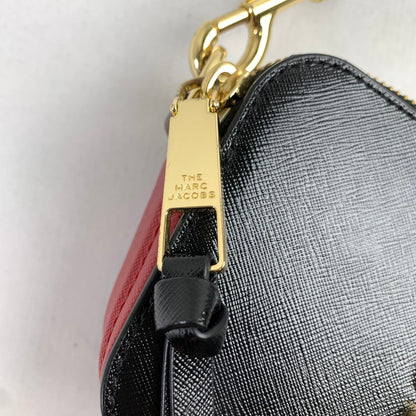 【中古品】【レディース】 MARC JACOBS マークジェイコブス THE SNAPSHOT DTM ザ スナップショット カバン バッグ かばん 鞄 ショルダーバッグ BLACK/RED ※汚れ・金属部スレキズあり 180-260830-io-02-fuzh カラー：ブラックレッド 万代Net店