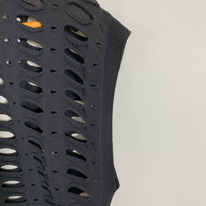 【中古品】【レディース】 CFCL シーエフシーエル FACADE VENTS VEST ベスト トップス 古着 170-250906-mh-02-fuz サイズ：3 カラー：ブラック 万代Net店