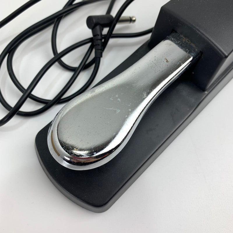 【現状渡し品】 サスティンペダル 補助ペダル SUSTAIN PEDAL 電子ピアノ 動作未確認品 ※本体にサビやキズ・外箱に傷みあり 113-261024-io-20-fuz 万代Net店