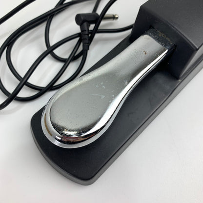 【現状渡し品】 サスティンペダル 補助ペダル SUSTAIN PEDAL 電子ピアノ 動作未確認品 ※本体にサビやキズ・外箱に傷みあり 113-261024-io-20-fuz 万代Net店