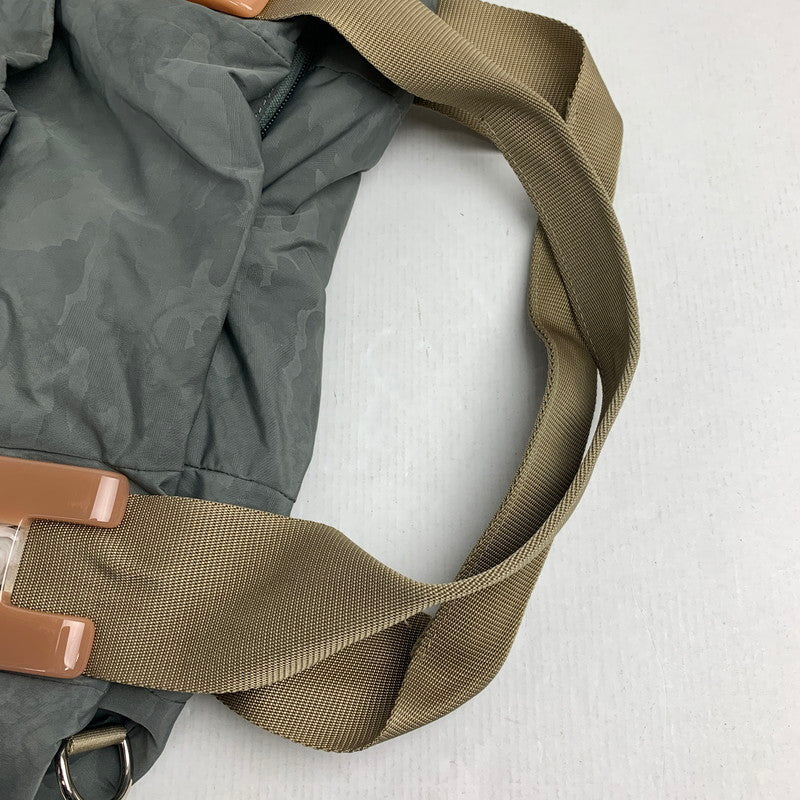 【中古品】【レディース】 EAR イア バッグ カーキ CAMO カバン かばん ハンドバッグ カモフラージュ 迷彩柄 ※使用感有 188-260803-io-21-fuzh 万代Net店