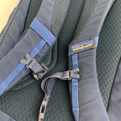 【中古品】【メンズ】 PATAGONIA パタゴニア 48295 リュック ネイビー カバン バッグ かばん ※汚れ・プリント剥がれ・一部生地破れ・使用感有 188-260803-io-23-fuzh 万代Net店