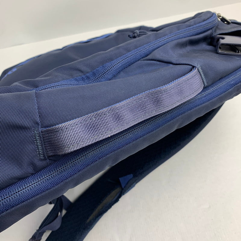 【中古品】【メンズ】 PATAGONIA パタゴニア 48295 リュック ネイビー カバン バッグ かばん ※汚れ・プリント剥がれ・一部生地破れ・使用感有 188-260803-io-23-fuzh 万代Net店