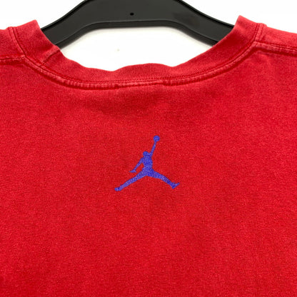 【中古品】【メンズ】 NIKE ナイキ JORDAN LOGO T-SHIRT ジョーダン ロゴ Tシャツ レッド SIZE：XL ※穴・プリントひび割れ・使用感あり。 148-260815-io-06-fuzh カラー：レッド 万代Net店