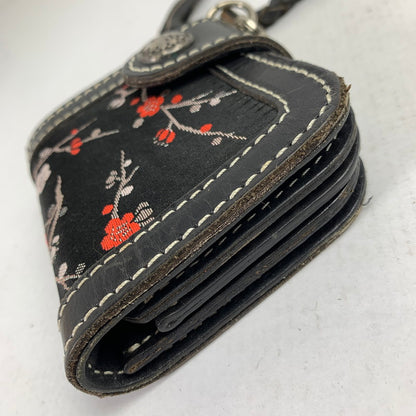 【中古品】【レディース】 花山 KAZAN 2つ折り財布 BLACK 財布 サイフ ※使用感あり 200-260917-io-01-fuzh カラー：ブラック 万代Net店
