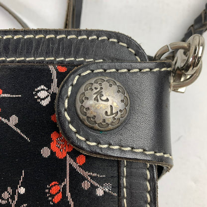 【中古品】【レディース】 花山 KAZAN 2つ折り財布 BLACK 財布 サイフ ※使用感あり 200-260917-io-01-fuzh カラー：ブラック 万代Net店