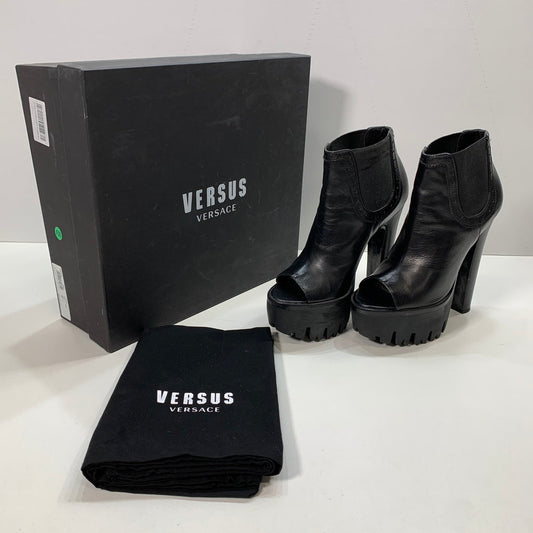 【中古品】【レディース】 VERSUS VERSACE ヴェルサス ヴェルサーチェ オープントゥ サイドゴアブーツ 靴 レディース ヒール ブーツ 35サイズ 保存袋付き 箱付き 167-260115-io-05-fuz 万代Net店