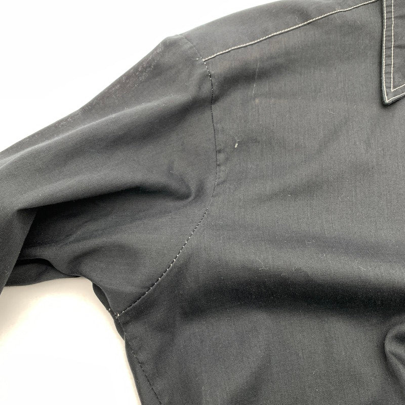 【中古品】【メンズ】 長袖シャツ シンプル ベーシック Tapered Fit BLACK SIZE:M ※汚れあり 145-260912-io-21-fuzh カラー：ブラック 万代Net店