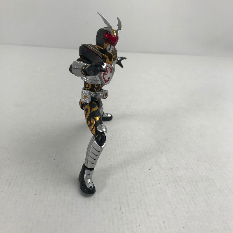 【中古品】 完備品 S.H.iguarts エス・エイチ・フィギュアーツ 仮面ライダーカリス 042-260215-ks-77-fuzh 万代Net店