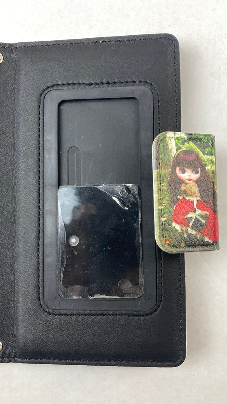 【現状渡し品】 Blythe ブライス 手帳型スマホケース ミスアニバーサリー 手帳型 スマホケース かわいい おしゃれ 101-260201-io-04-fuz 万代Net店