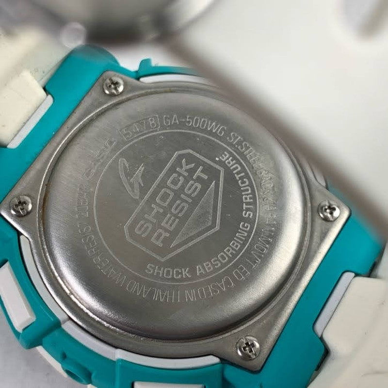 【中古品】【メンズ/レディース】 G-SHOCK ジーショック GA-500WG デジアナ 腕時計 時計 ホワイト 箱付属 使用感あり おしゃれ 196-260202-io-05-fuz 万代Net店