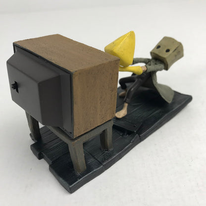 【中古品】 リトルナイトメア フィギュア ゲームフィギュア 本体のみ 箱なし 現状渡し 052-260413-io-63-fuzh 万代Net店