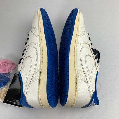 【中古美品】【メンズ】 NIKE ナイキ DM7866-104 FRAGMENT DESIGN×TRAVIS SCOTT AIR JORDAN 1 LOW フラグメント デザイン × トラヴィス・スコット × エアジョーダン 1 ロー OG スニーカー 靴 シューズ 160-260323-mh-12-fuz サイズ：28 カラー：ホワイト ブルー 万代Net店
