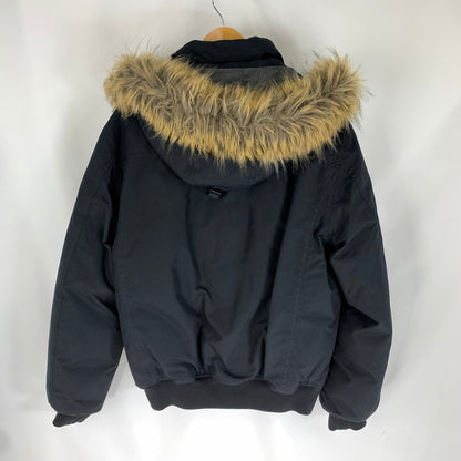 【中古品】【メンズ】 AIGLE エーグル ROCKYFIELD MTD ロッキーフィールド ダウンジャケット BLACK SIZE:M ※小さな穴あり 144-260803-io-07-fuzh カラー：ブラック 万代Net店