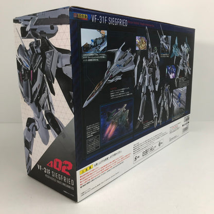 【中古品】 完備品 DX超合金 VF-31F ジークフリード (メッサー・イーレフェルト ハヤテ・インメルマン搭乗機) 箱傷みあり 057-260416-io-25-fuzh 万代Net店