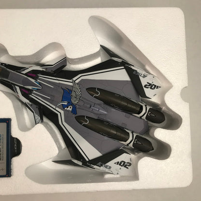 【中古品】 完備品 DX超合金 VF-31F ジークフリード (メッサー・イーレフェルト ハヤテ・インメルマン搭乗機) 箱傷みあり 057-260416-io-25-fuzh 万代Net店