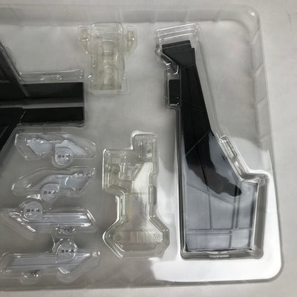 【中古品】 完備品 DX超合金 VF-31F ジークフリード (メッサー・イーレフェルト ハヤテ・インメルマン搭乗機) 箱傷みあり 057-260416-io-25-fuzh 万代Net店