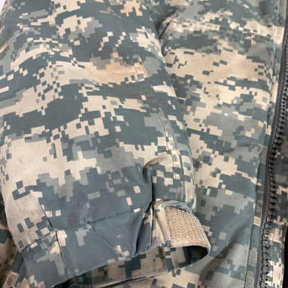 【中古品】【メンズ】 COOTIE クーティー ジャケット デジカモ 柄 ジップ 中綿 ミリタリージャケット Digital Camouflage Padded Zip Parka 16AW 迷彩 カモフラージュ 142-260427-nm-02-fuz サイズ：L 万代Net店