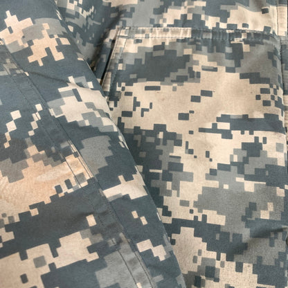 【中古品】【メンズ】 COOTIE クーティー ジャケット デジカモ 柄 ジップ 中綿 ミリタリージャケット Digital Camouflage Padded Zip Parka 16AW 迷彩 カモフラージュ 142-260427-nm-02-fuz サイズ：L 万代Net店