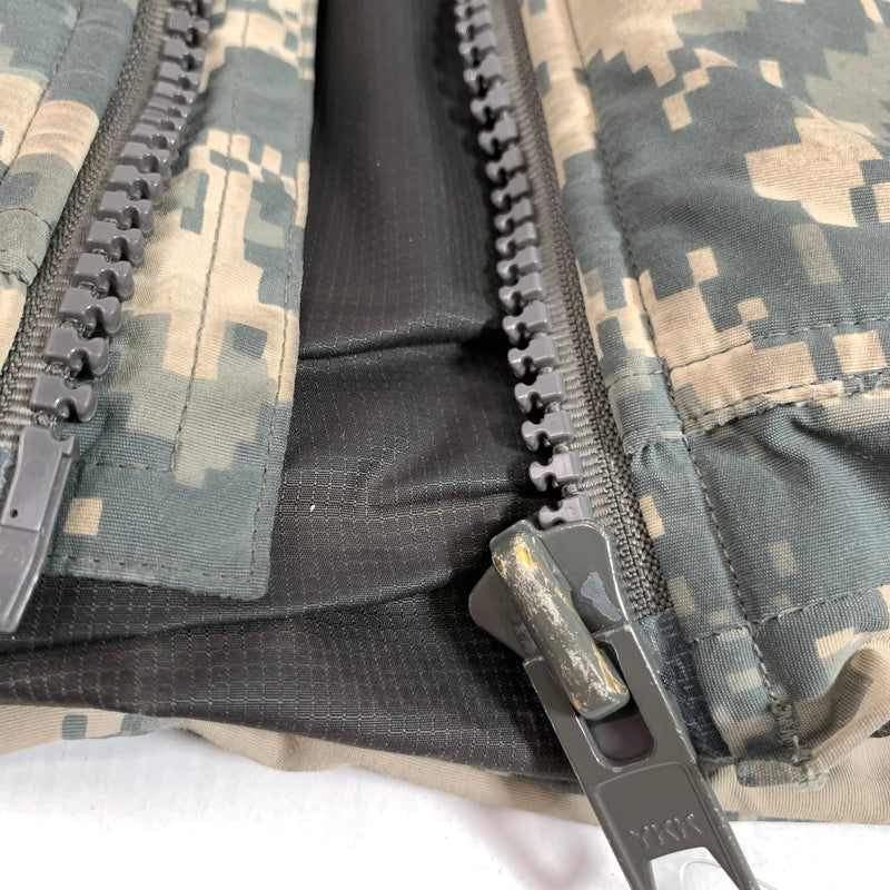 【中古品】【メンズ】 COOTIE クーティー ジャケット デジカモ 柄 ジップ 中綿 ミリタリージャケット Digital Camouflage Padded Zip Parka 16AW 迷彩 カモフラージュ 142-260427-nm-02-fuz サイズ：L 万代Net店