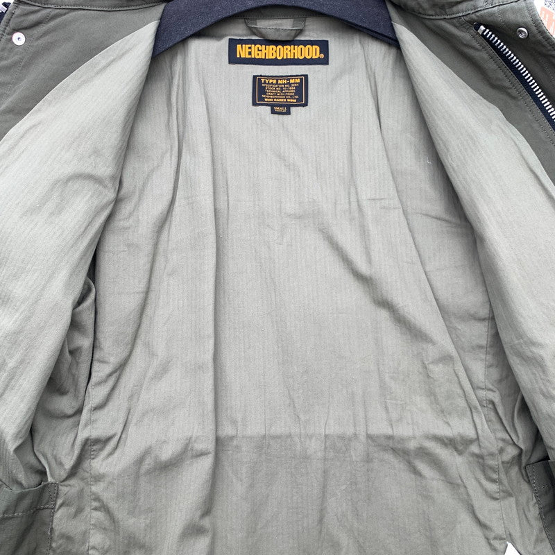 【中古品】【メンズ】 NEIGHBORHOOD ネイバーフッド 18AW M-65 MILITARY JACKET ミリタリ―ジャケット アウター ブランド 古着 182BENH-LKM01 142-260418-gm-43-fuz サイズ：S カラー：カーキ 万代Net店