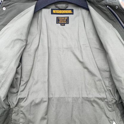 【中古品】【メンズ】 NEIGHBORHOOD ネイバーフッド 18AW M-65 MILITARY JACKET ミリタリ―ジャケット アウター ブランド 古着 182BENH-LKM01 142-260418-gm-43-fuz サイズ：S カラー：カーキ 万代Net店