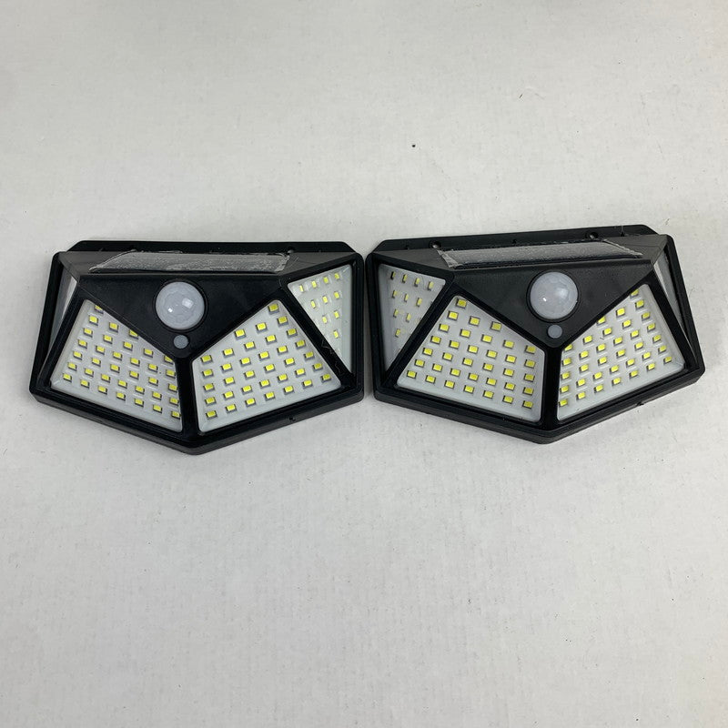 【現状渡し品】 動感センサー搭載 100LED ソーラー 充電 ライト 2コ セット まとめ 101-260415-mh-07-fuz 万代Net店