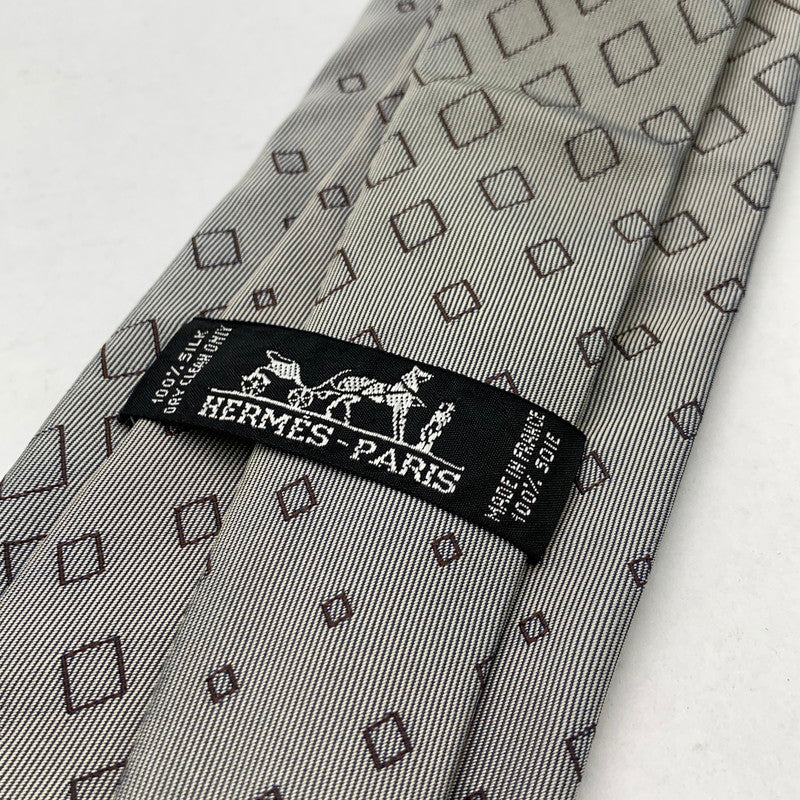 【中古品】【メンズ】 HERMES エルメス シルクネクタイ ひし形総柄 ブランド 小物 古着 183-260425-gm-31-fuz 万代Net店