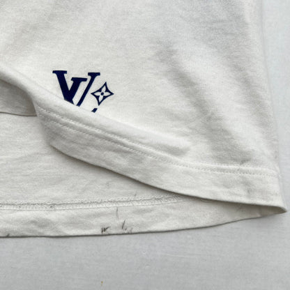 【中古品】【メンズ】 LOUIS VUITTON ルイ・ヴィトン RM251M NPG HSY83W 25SS GRAPHIC COTTON T-SHIRT 半袖Tシャツ カットソー ブランド 古着 141-260505-mh-04-fuz サイズ：L カラー：ホワイト 万代Net店