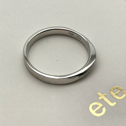【中古品】【メンズ/レディース】 ETE エテ ツイストリング アクセサリー カラー シルバー サイズ15号 192-260123-mh-16-fuzh 万代Net店