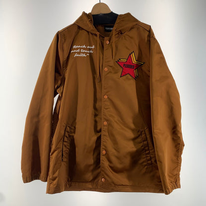 【中古品】【メンズ】 PLEASURES プレジャーズ ナイロンジャケット 上着 アウター BROWN/SIZE:L ※汚れ・ほつれ・使用感あり 142-260916-io-07-fuzh カラー：ブラウン 万代Net店