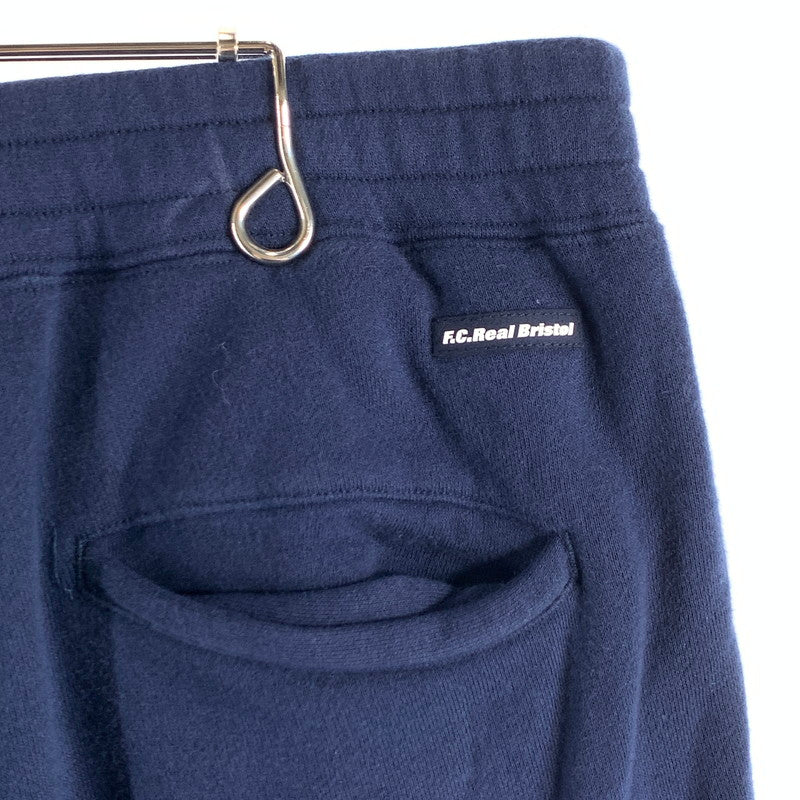 【中古品】【メンズ】 F.C.REAL BRISTOL FCRB-190056 EMBLEM SWEAT PANTS エフシーレアルブリストル スウェットパンツ ボトムス ブランド 古着 153-260614-gm-18-fuz サイズ：L カラー：ネイビー 万代Net店