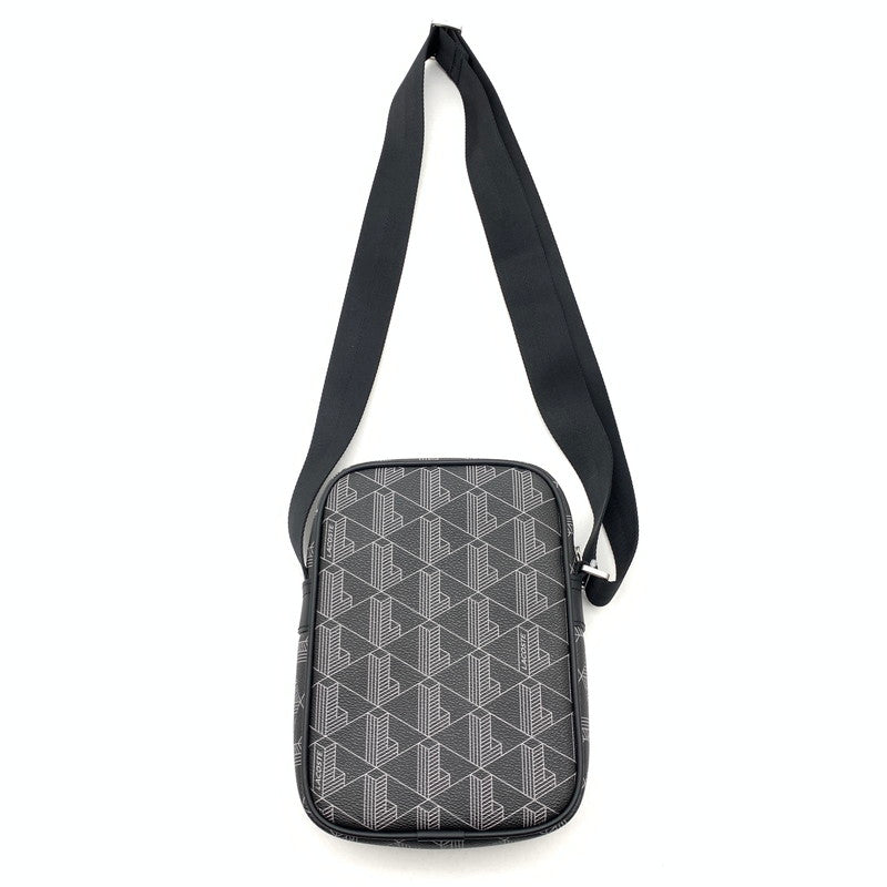【中古品】【メンズ/レディース】 LACOSTE MONOGRAM VERTICAL SHOULDER BAG ラコステ モノグラム ショルダーバッグ ブランド カバン 188-260523-gm-19-fuzh カラー：ブラック 万代Net店