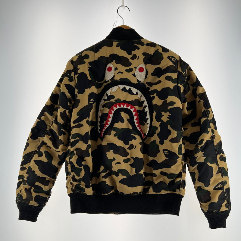 【中古品】【メンズ】 A BATHING APE ア ベイシング エイプ 001HJD301009X 1ST CAMO SHARK MA-1 シャーク エムエーワン ジャケット アウター コート 古着 142-260603-mh-12-fuz サイズ：S カラー：カモ 万代Net店