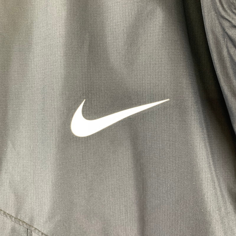 【中古品】【メンズ】 NIKE ナイキ ナイロンジャケット ジャンパー 上着 アウター BLACK SIZE:L ※ほつれ・汚れあり 148-260919-io-38-fuzh カラー：ブラック 万代Net店