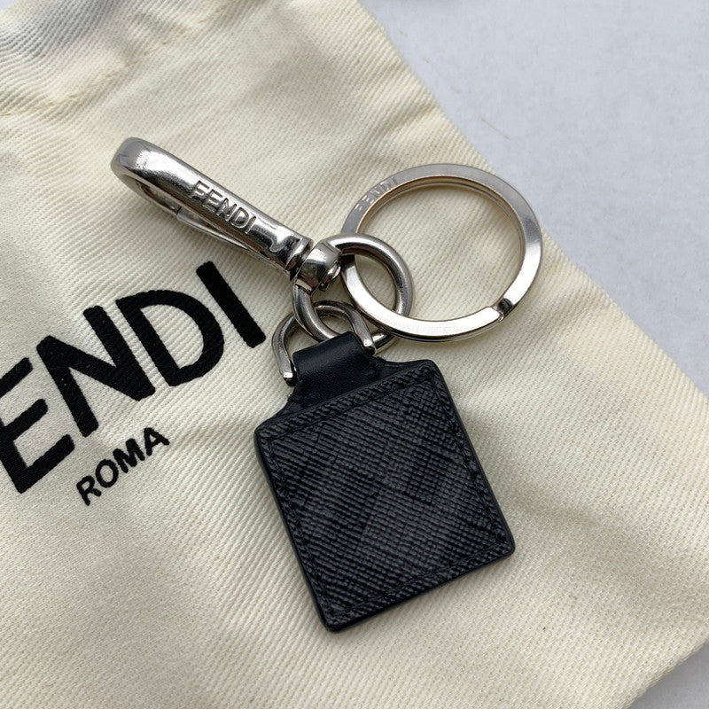 【中古品】【レディース】 FENDI フェンディ 7AP078-AFF2 スクエアFFレザーキーホルダー BLACK 保存袋、箱付属 182-260528-io-05-fuzh 万代Net店