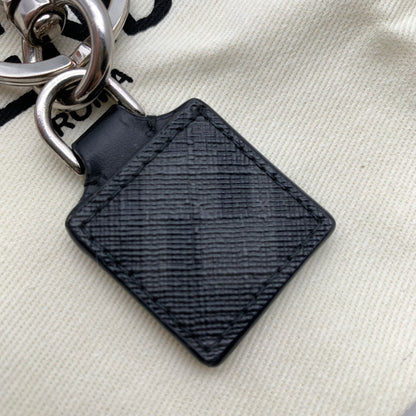 【中古品】【レディース】 FENDI フェンディ 7AP078-AFF2 スクエアFFレザーキーホルダー BLACK 保存袋、箱付属 182-260528-io-05-fuzh 万代Net店
