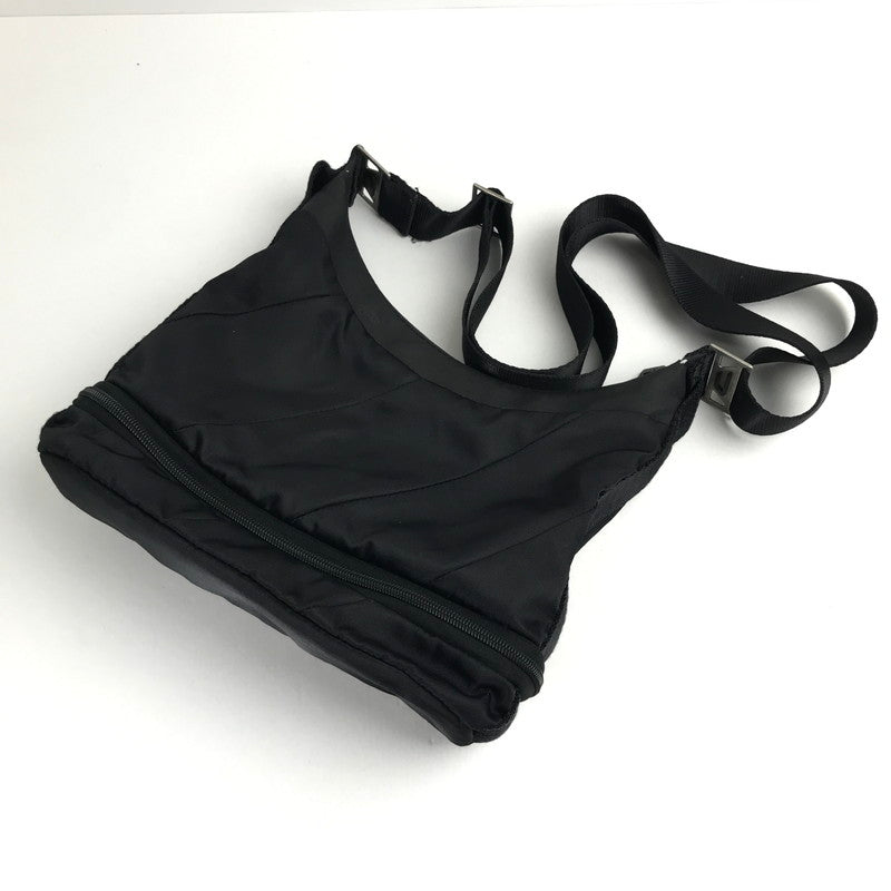 【中古品】【レディース】 DIESEL ディーゼル バッグ BLACK ナイロン ※内黄ばみ・白い汚れあり カバン ショルダーバッグ 188-260711-io-63-fuzh 万代Net店
