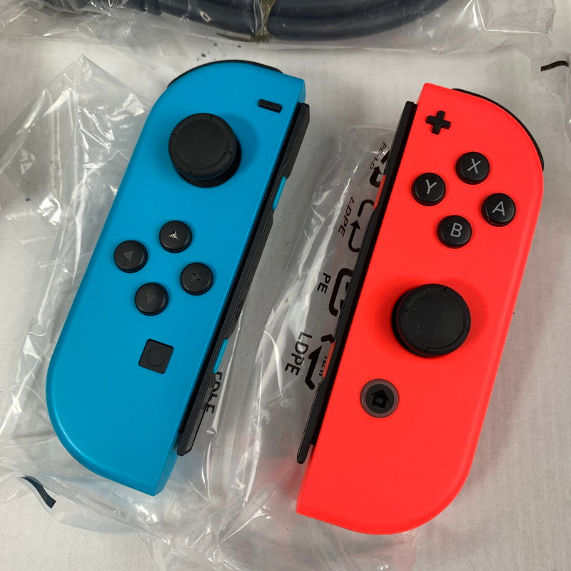 【中古品】 Nintendo Switch Joy-Con(L) ネオンブルー (R) ネオンレッド 2022モデル 箱傷み 034-260604-MO-02-fuz 万代Net店